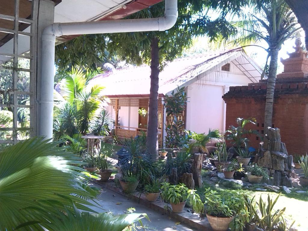 Lawkanat Hotel Bagan Room photo